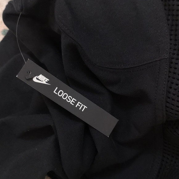 ⚡BNWT Nike ✔️ Mesh shoulder Tee - Picture 8 of 8